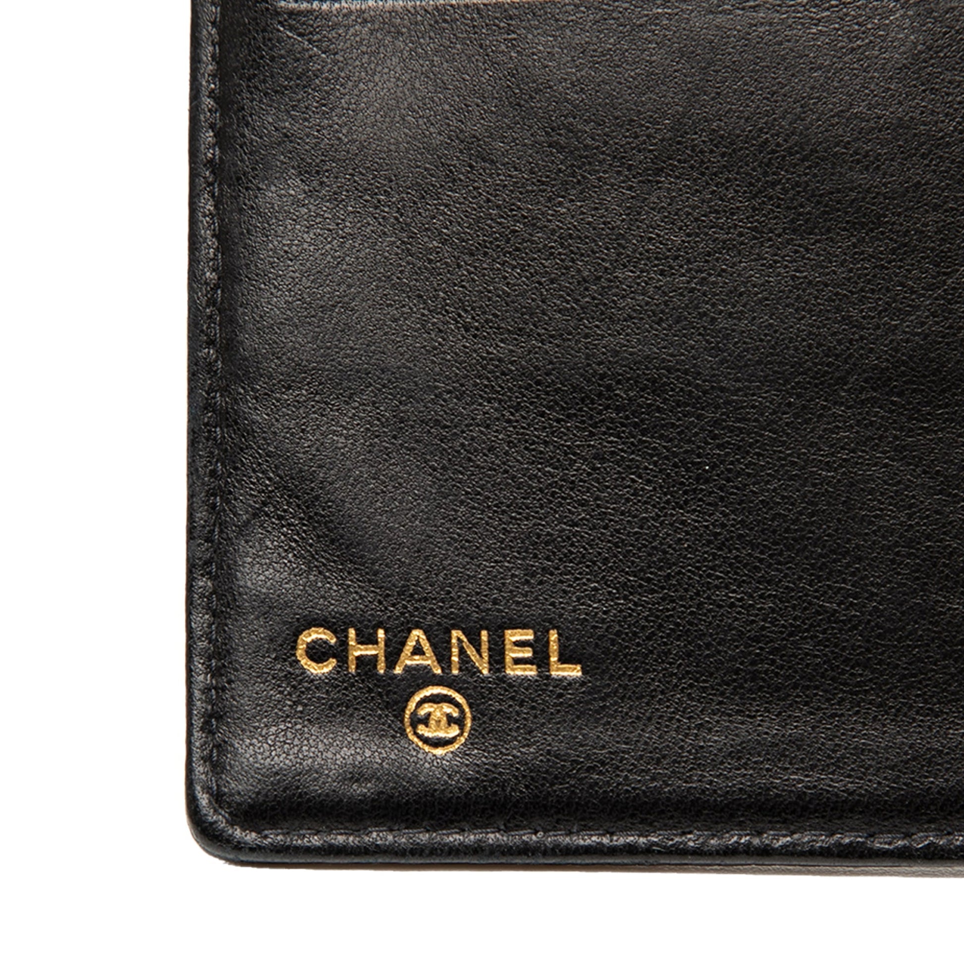 Chanel – Portafoglio lungo francese bifold CC in pelle Caviar nera - Etoilux