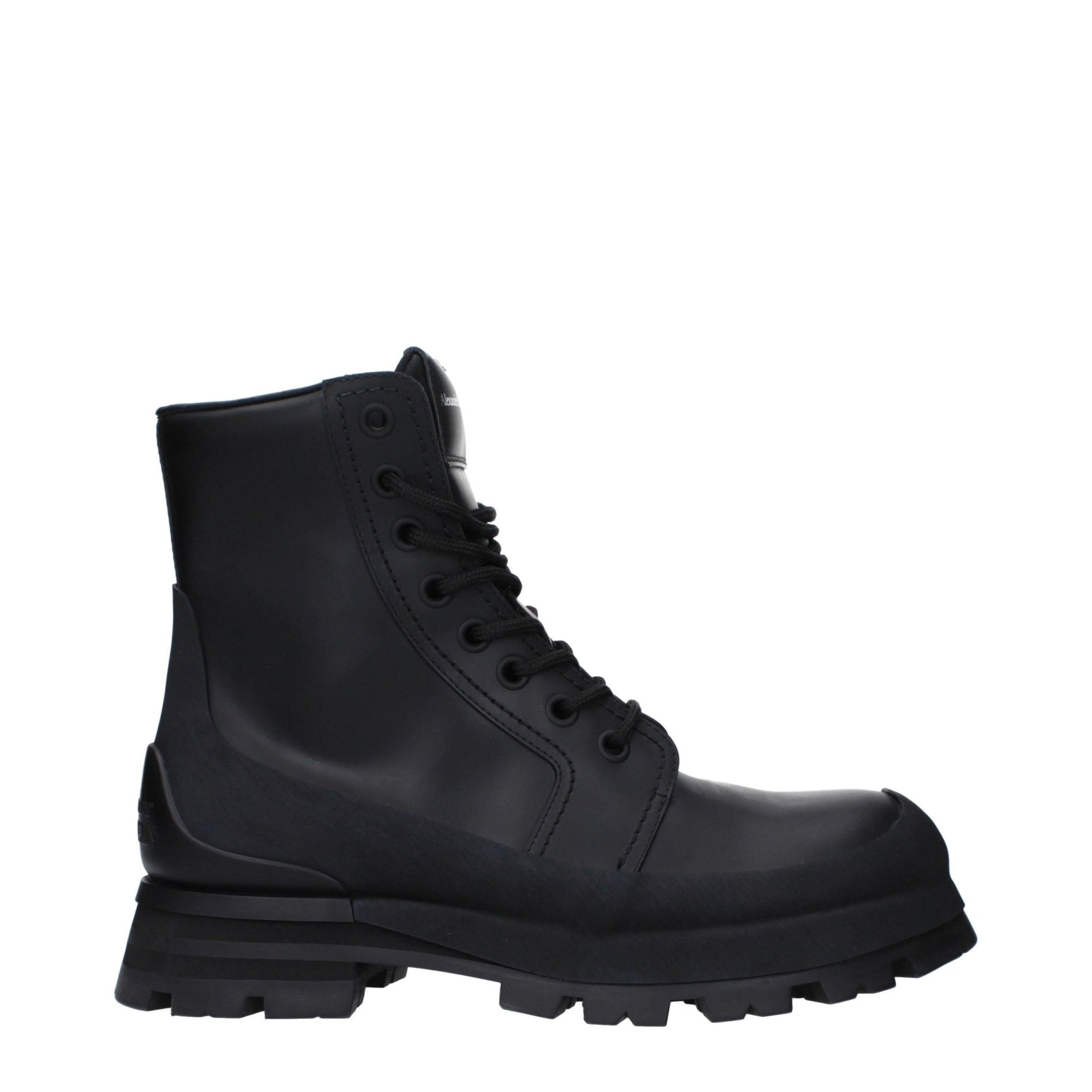 Alexander McQueen – Anfibio in Pelle Nera con Suola Chunky - Etoilux