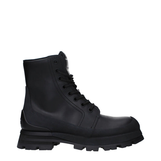Alexander McQueen – Anfibio in Pelle Nera con Suola Chunky - Etoilux