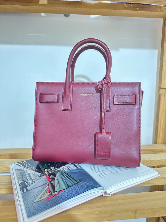 Saint Laurent Sac de Jour Nano in Pelle Bordeaux - Etoilux