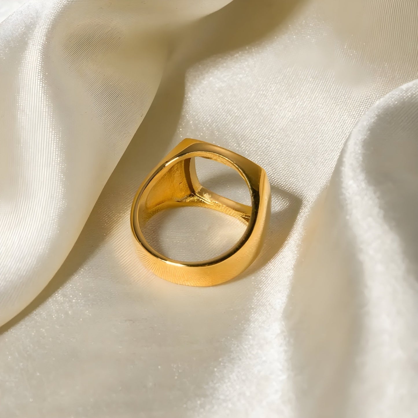 BEHI PILAR RING - Etoilux