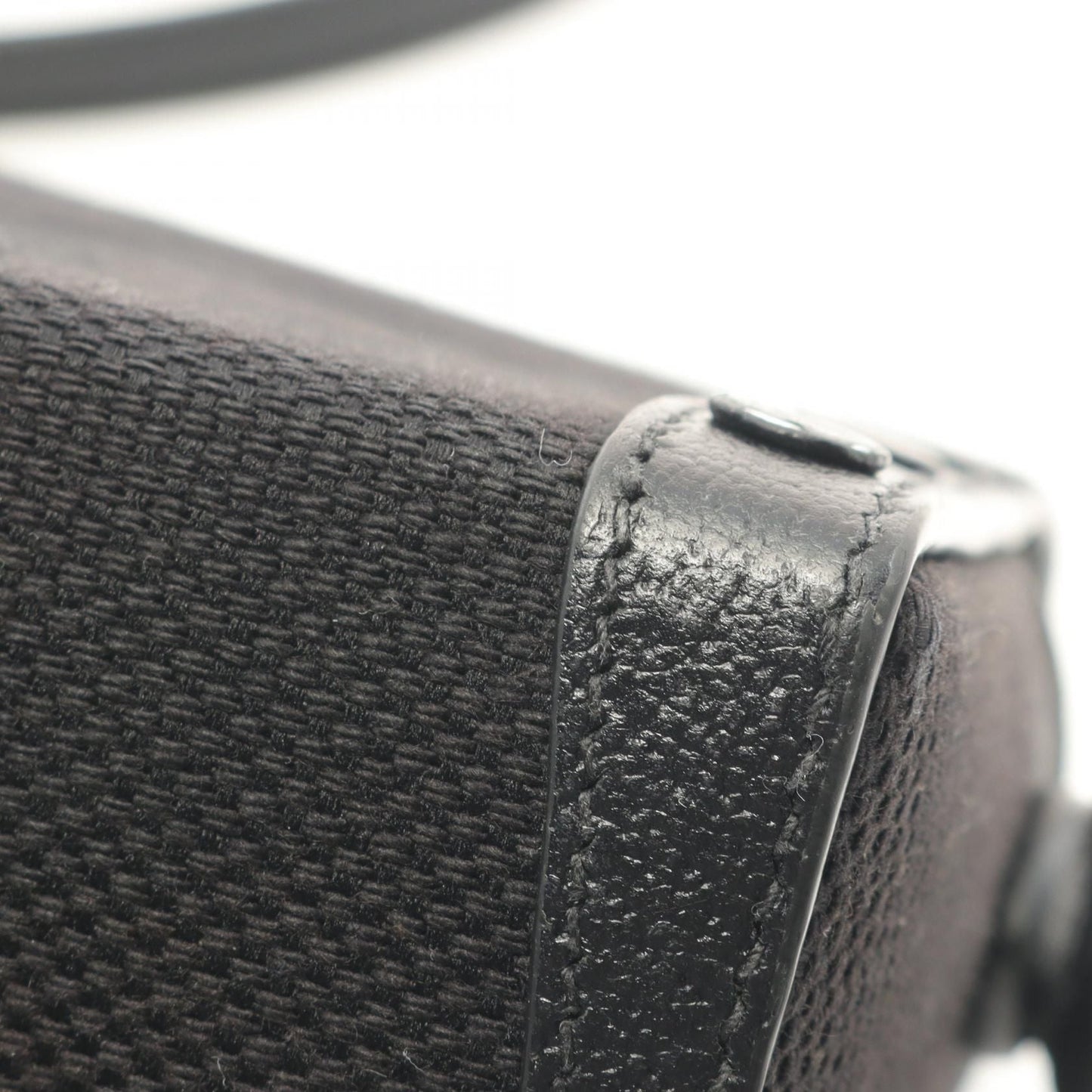 GUCCI Horsebit 1955 Jumbo GG Shoulder Bag in Canvas e Pelle Nera - Etoilux
