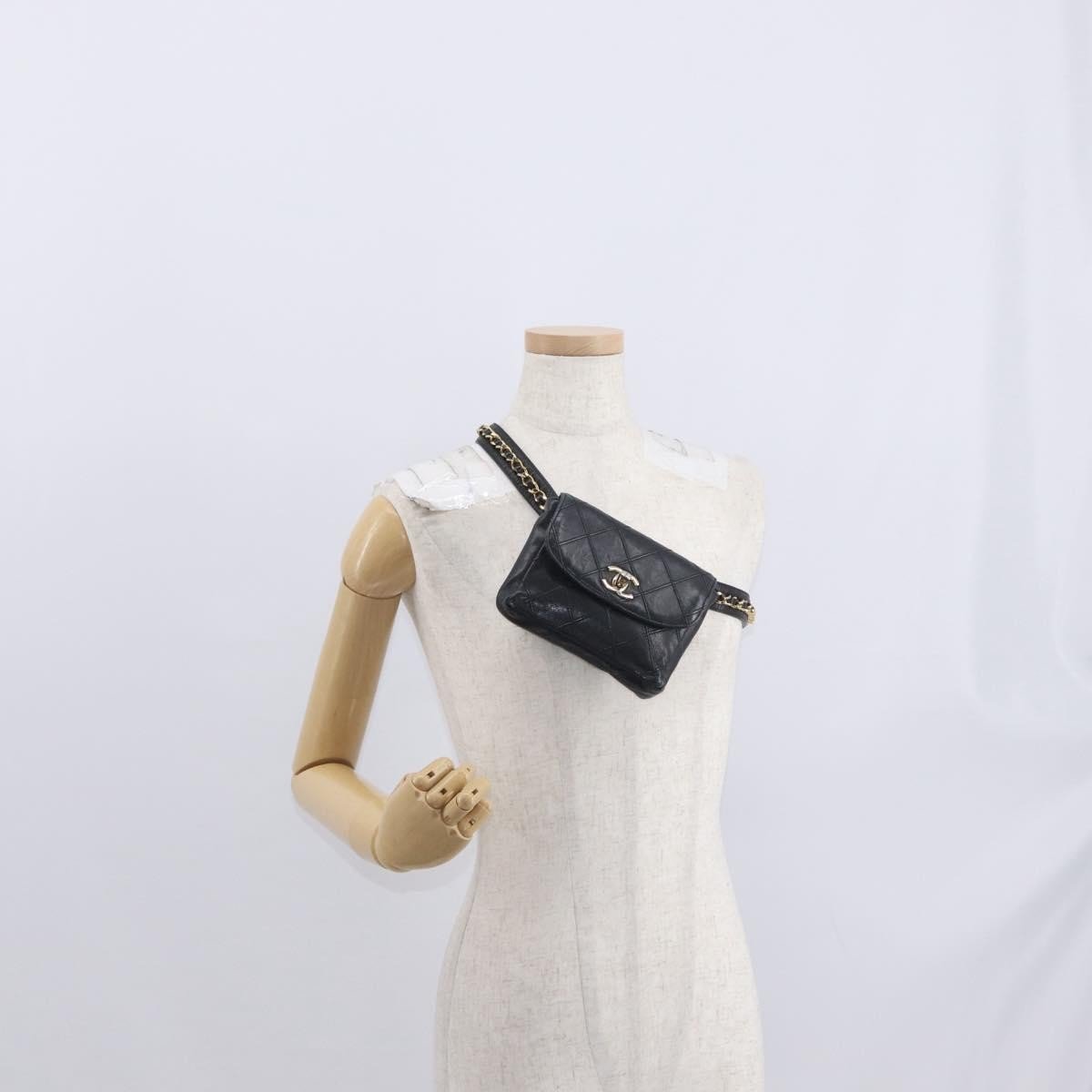 Chanel Vintage CC Flap Belt Bag in Agnello Trapuntato – Nero - Etoilux