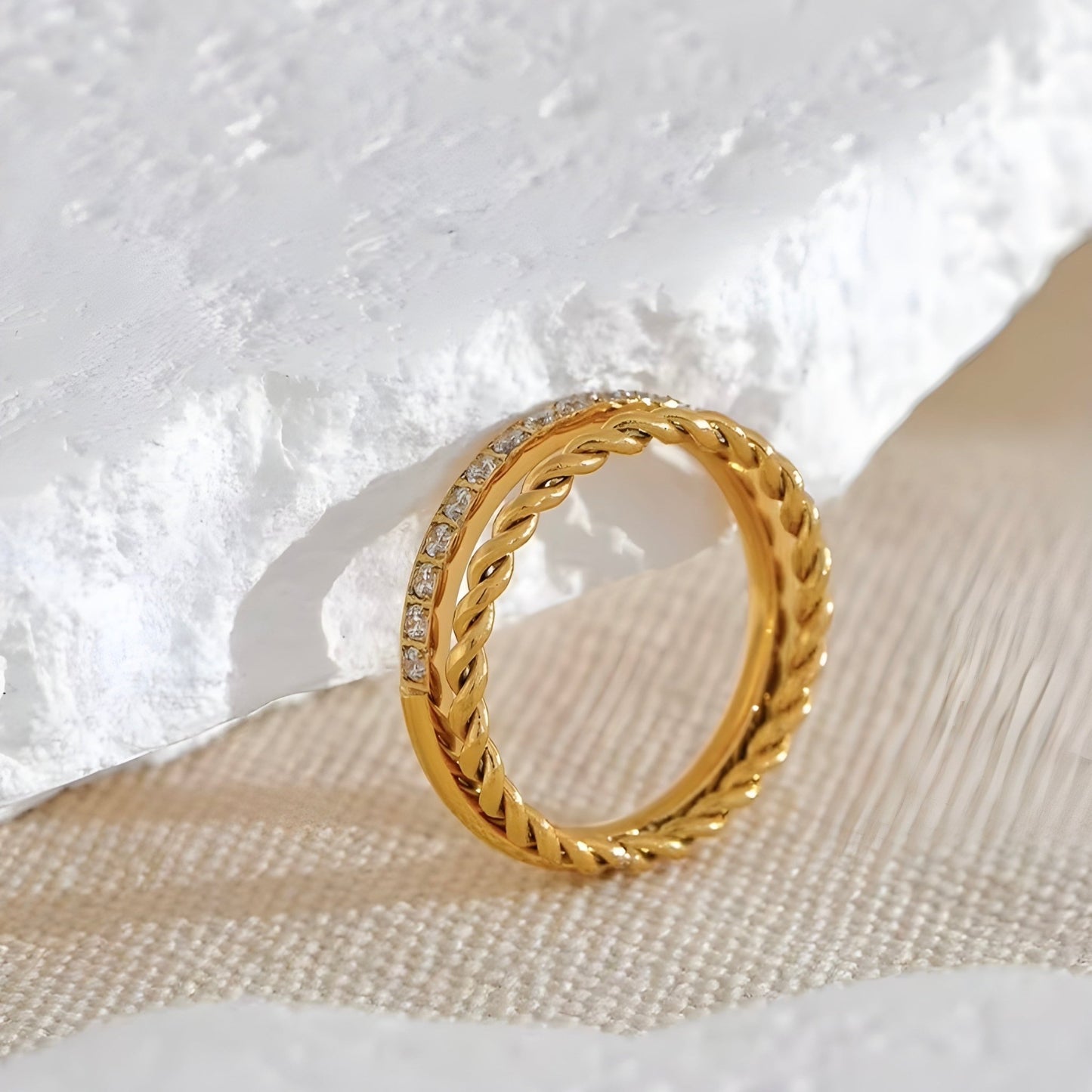 BEHI LETICA RING - Etoilux