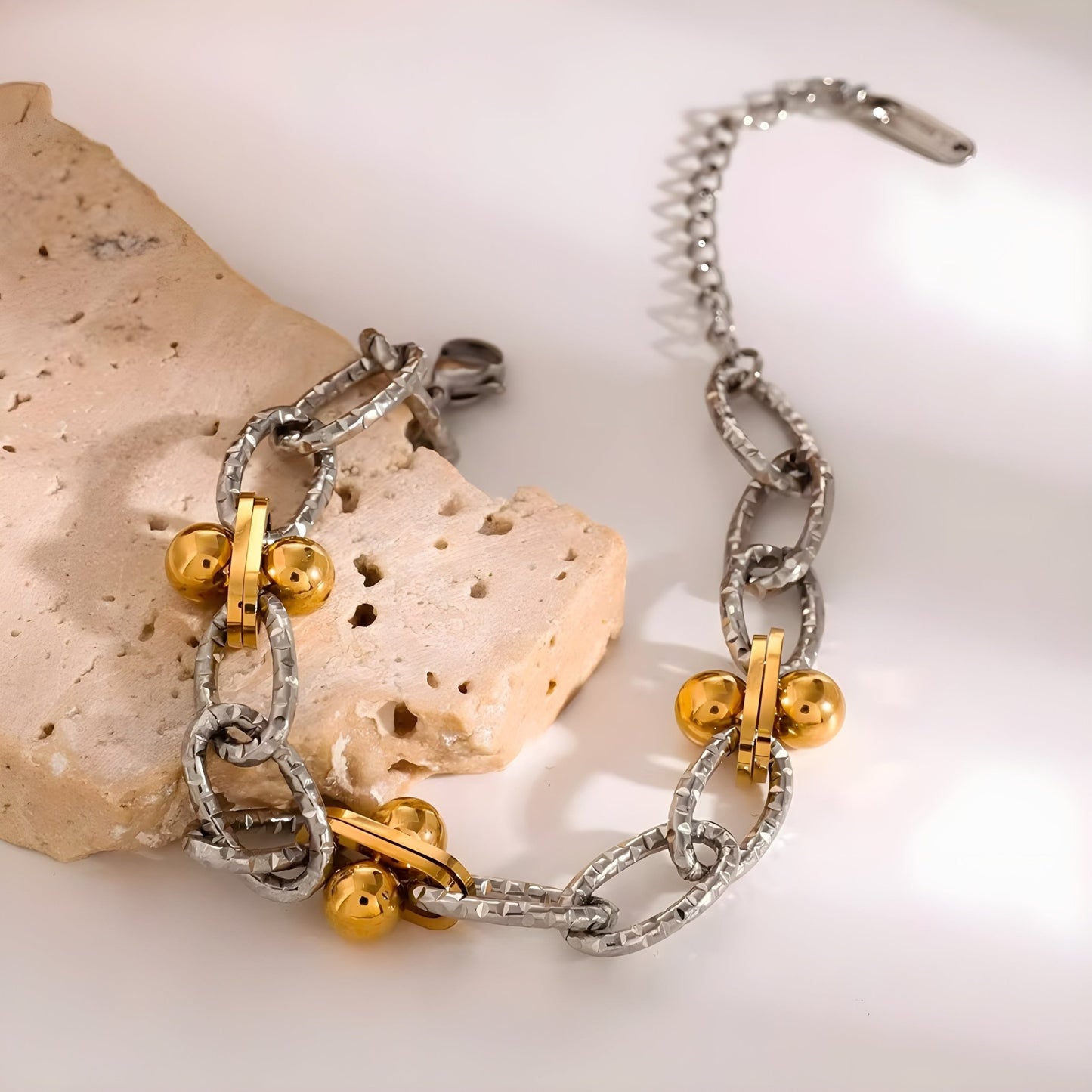 BEHI LIORI BRACELET - Etoilux