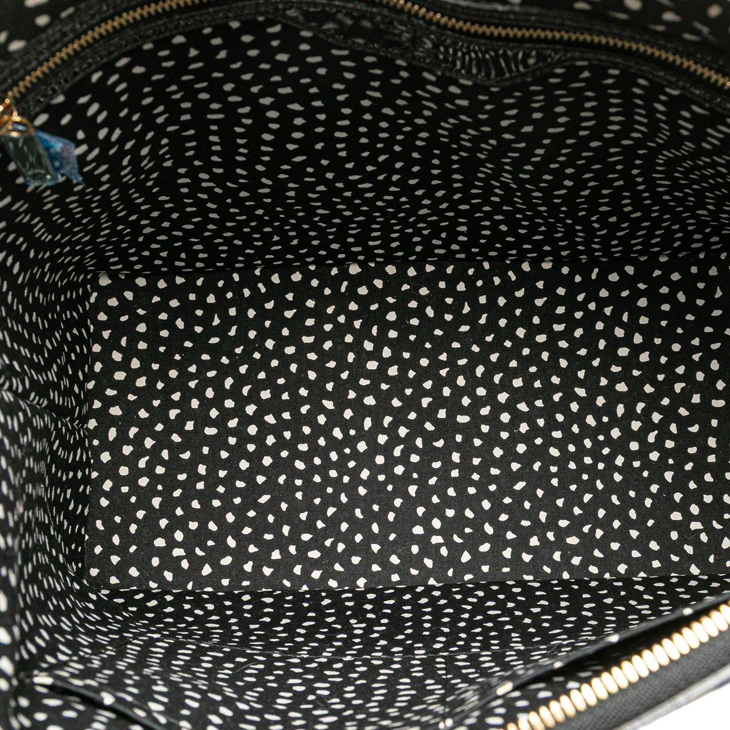 Louis Vuitton – Yayoi Kusama Monogram Infinity Dots Lockit MM (2012) - Etoilux