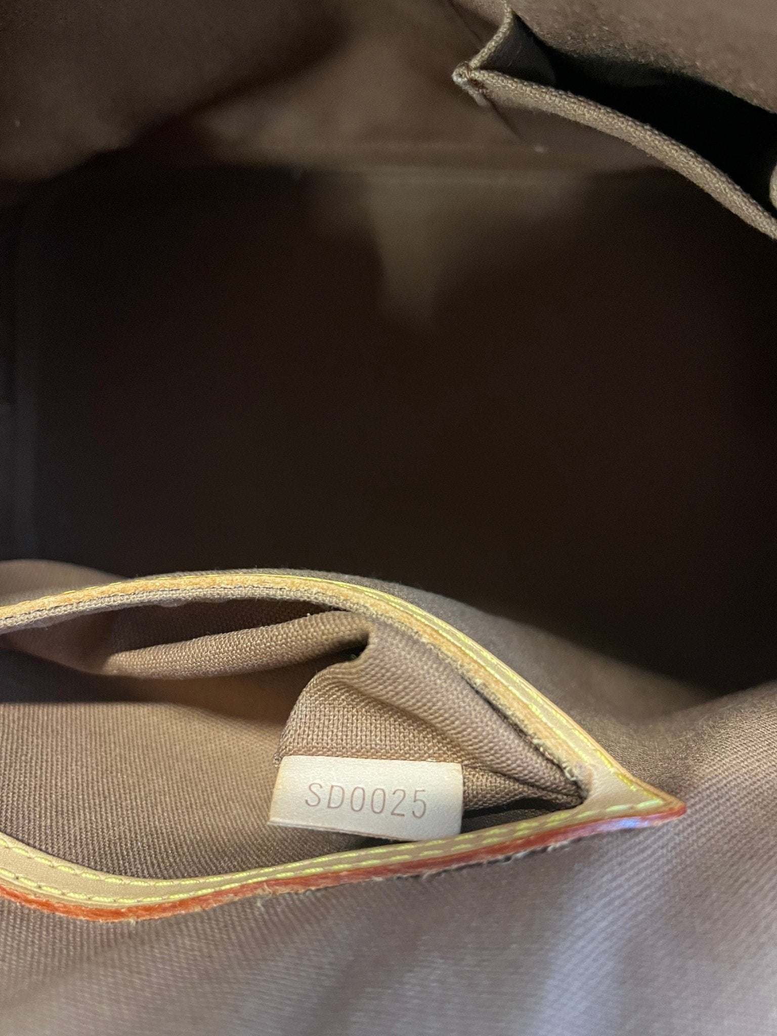 Louis Vuitton Alma MM Monogram Canvas — 2005 — Made in USA - Etoilux