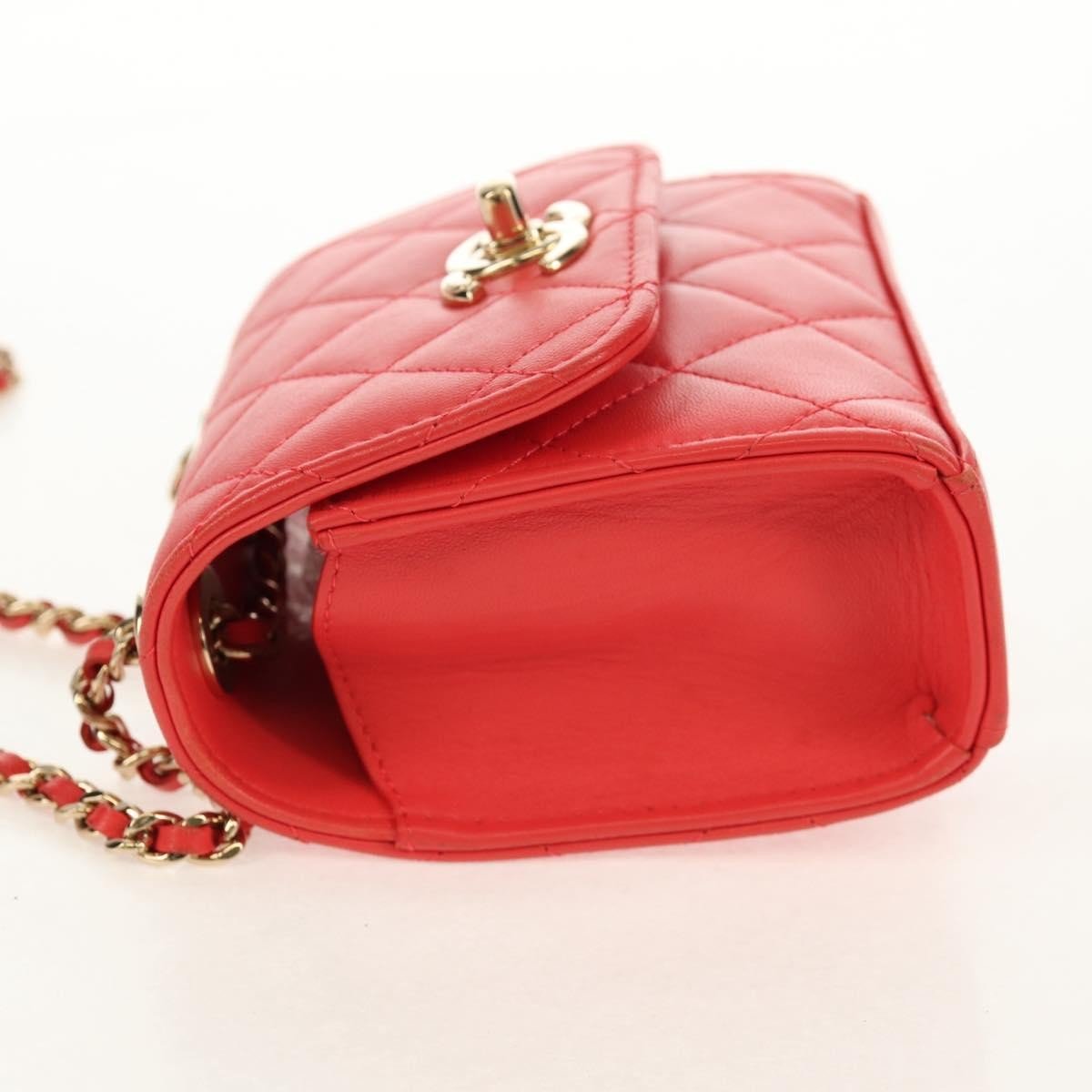 Chanel Trendy CC Small Flap Bag Pelle di Agnello Rossa Hardware Dorato - Etoilux