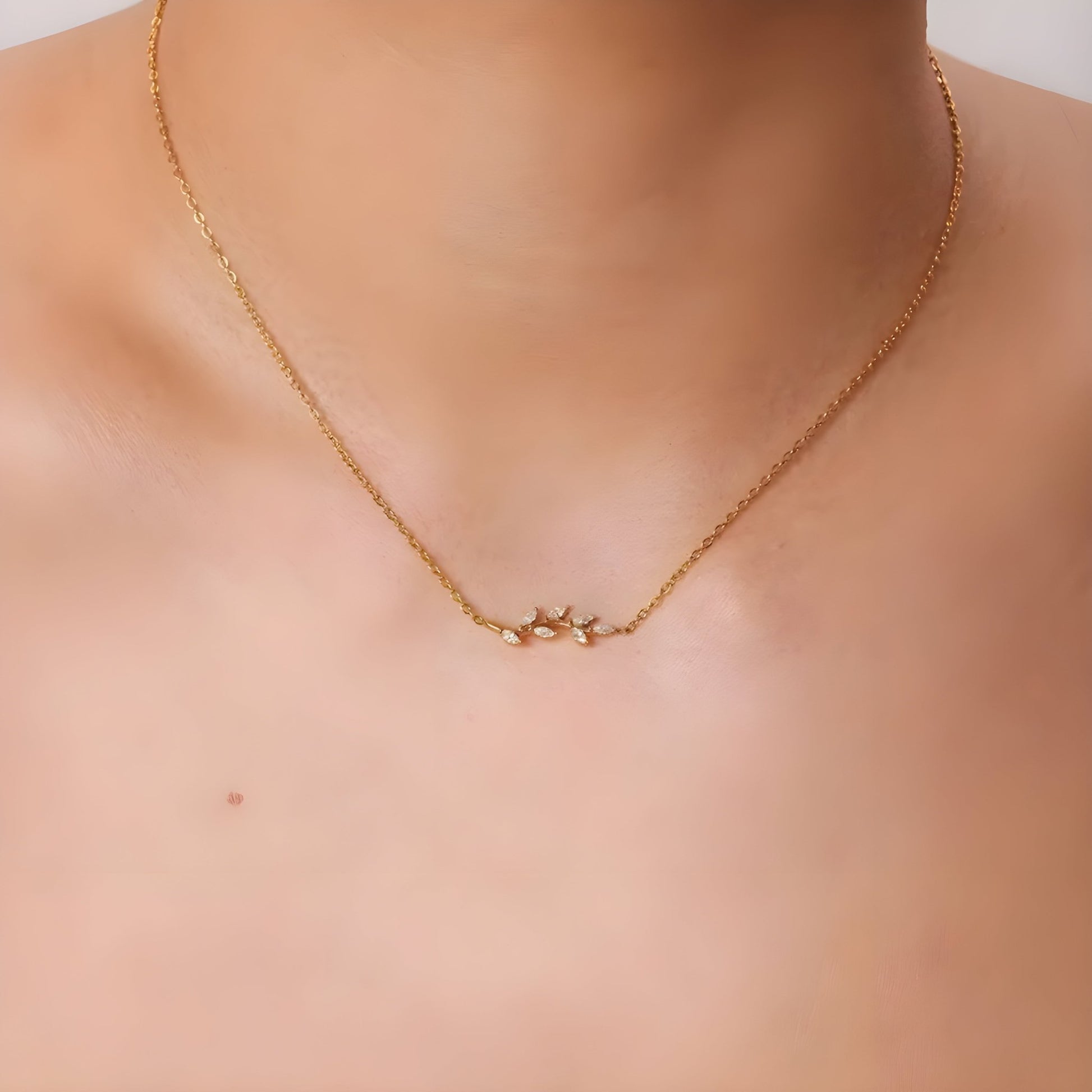 BEHI NANIKO NECKLACE - Etoilux