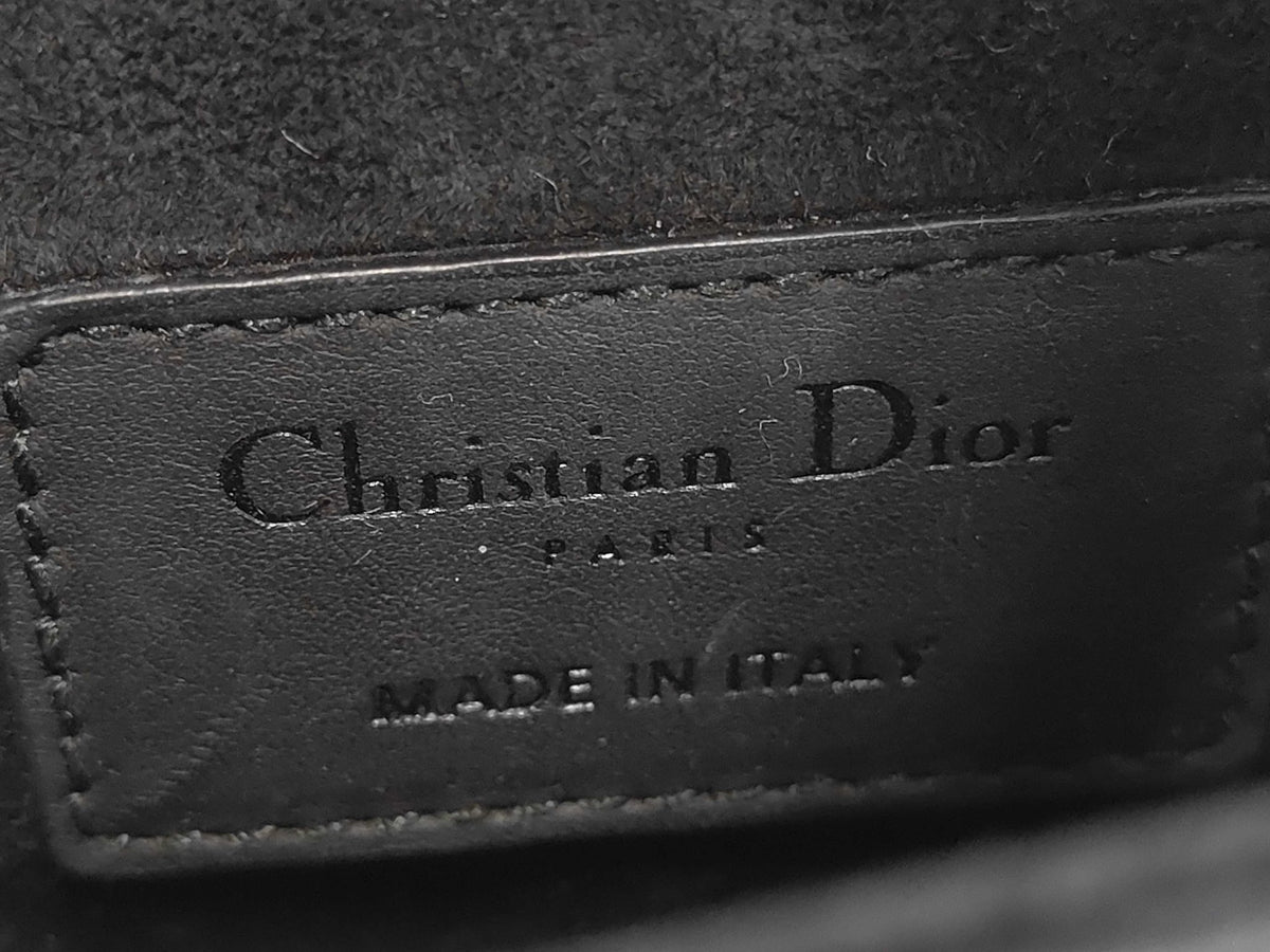 Dior Mini Saddle Ultramatte in Pelle di Vitello Nera con Tracolla Christian Dior – 19,5 cm - Etoilux
