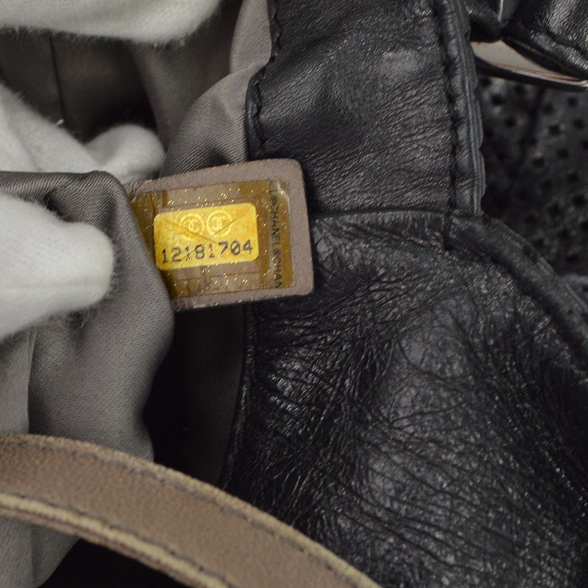 Chanel Rodeo Drive Hobo - Etoilux