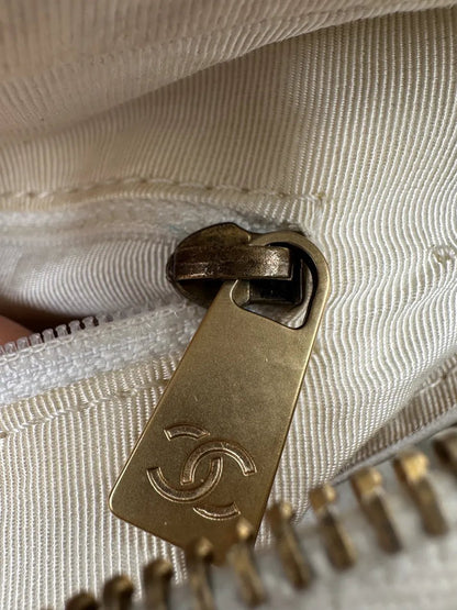 Chanel Wild Stitch Tote Pelle Agnello Off - White — Serie 6 - Etoilux