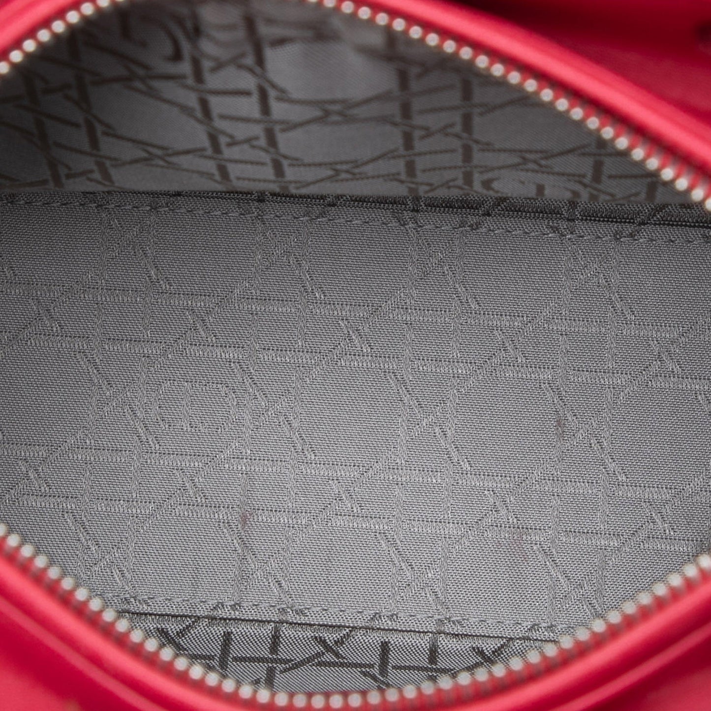 Christian Dior Lady Dior Medium Pelle di Agnello Rossa Hardware Argento — 23,5 cm - Etoilux