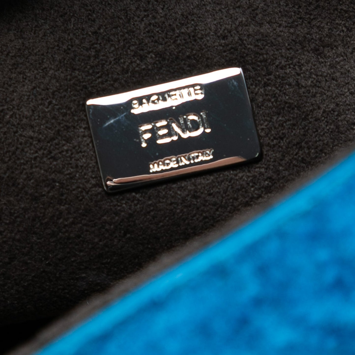 Fendi Baguette Micro in Montone Bicolore – Blu & Rosa – 2000 - 2010 - Etoilux