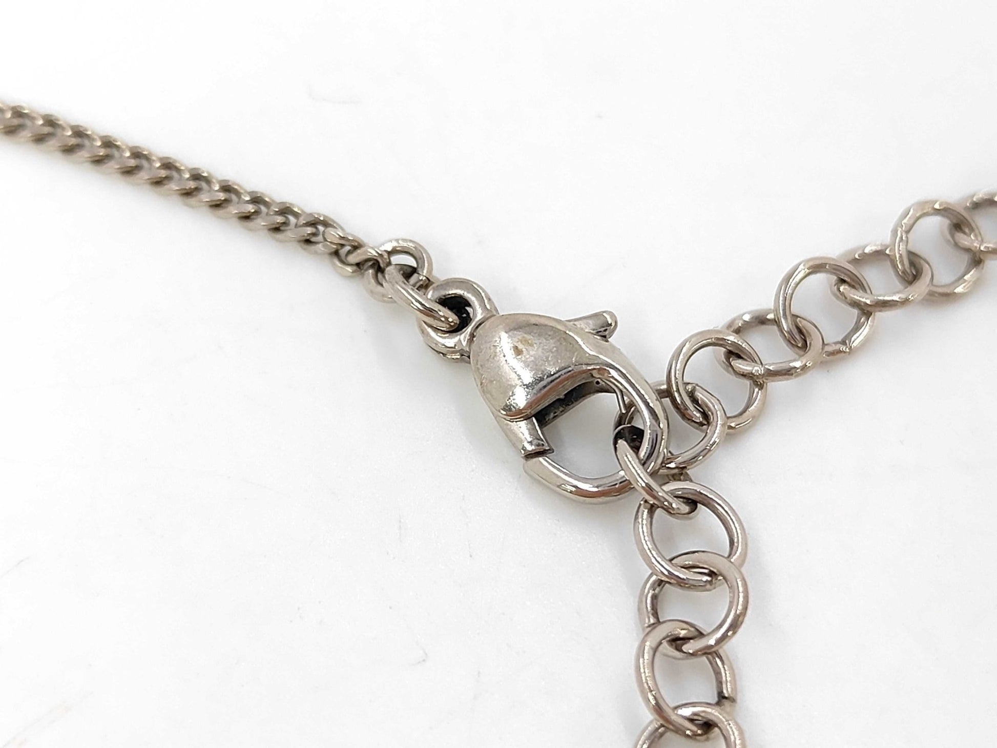 Chanel Collana Pendente Cristalli CC Argento – Catena 25 cm - Etoilux