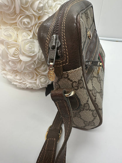Gucci Accessory Collection Camera Bag GG Supreme Web – Tela e Pelle Marrone, anni '80 – 23 cm - Etoilux