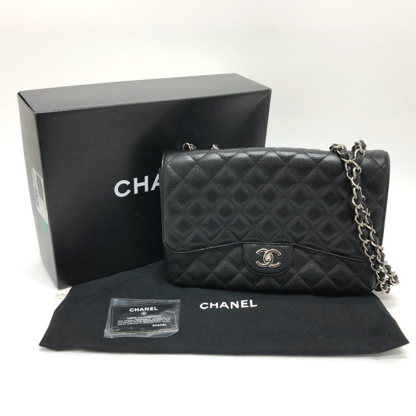 Chanel Jumbo Classic Flap in Caviar Nero con Hardware Argento - Etoilux