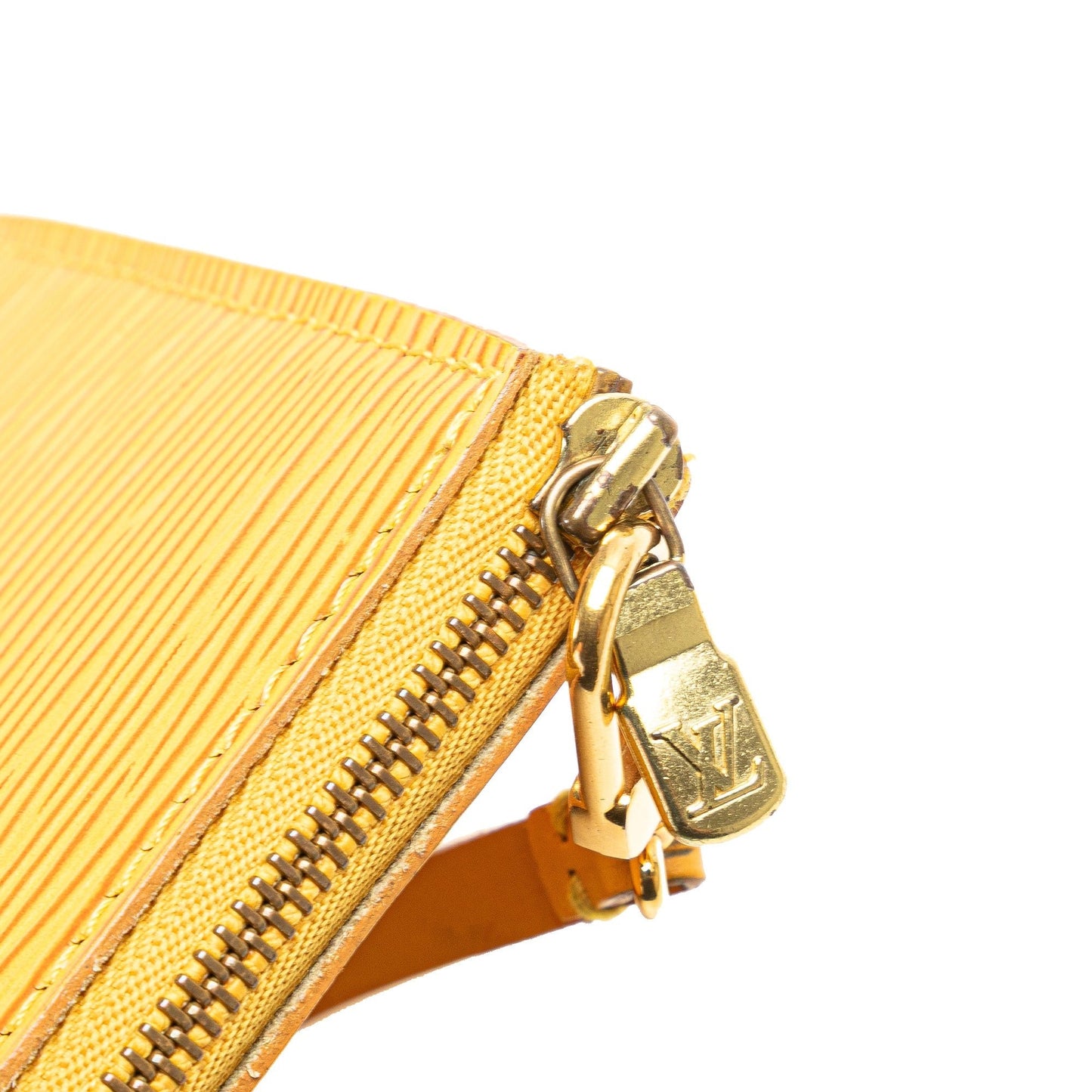 Louis Vuitton Pochette Accessoires Pelle Epi Giallo Tassil 1995 – Made in France - Etoilux