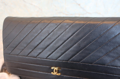 Chanel Ultimate Stitch Wallet on Chain - Etoilux