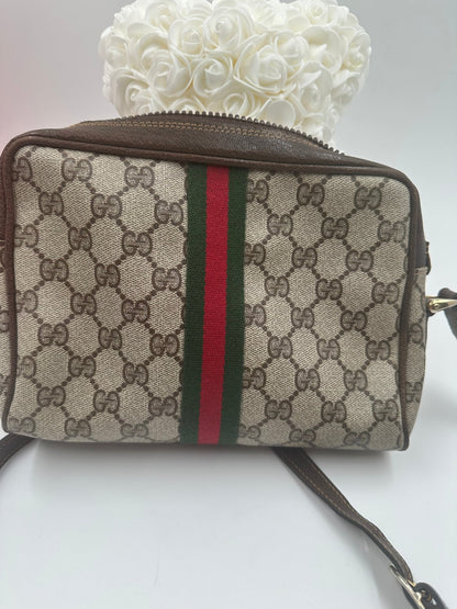 Gucci Accessory Collection Camera Bag GG Supreme Web – Tela e Pelle Marrone, anni '80 – 23 cm - Etoilux