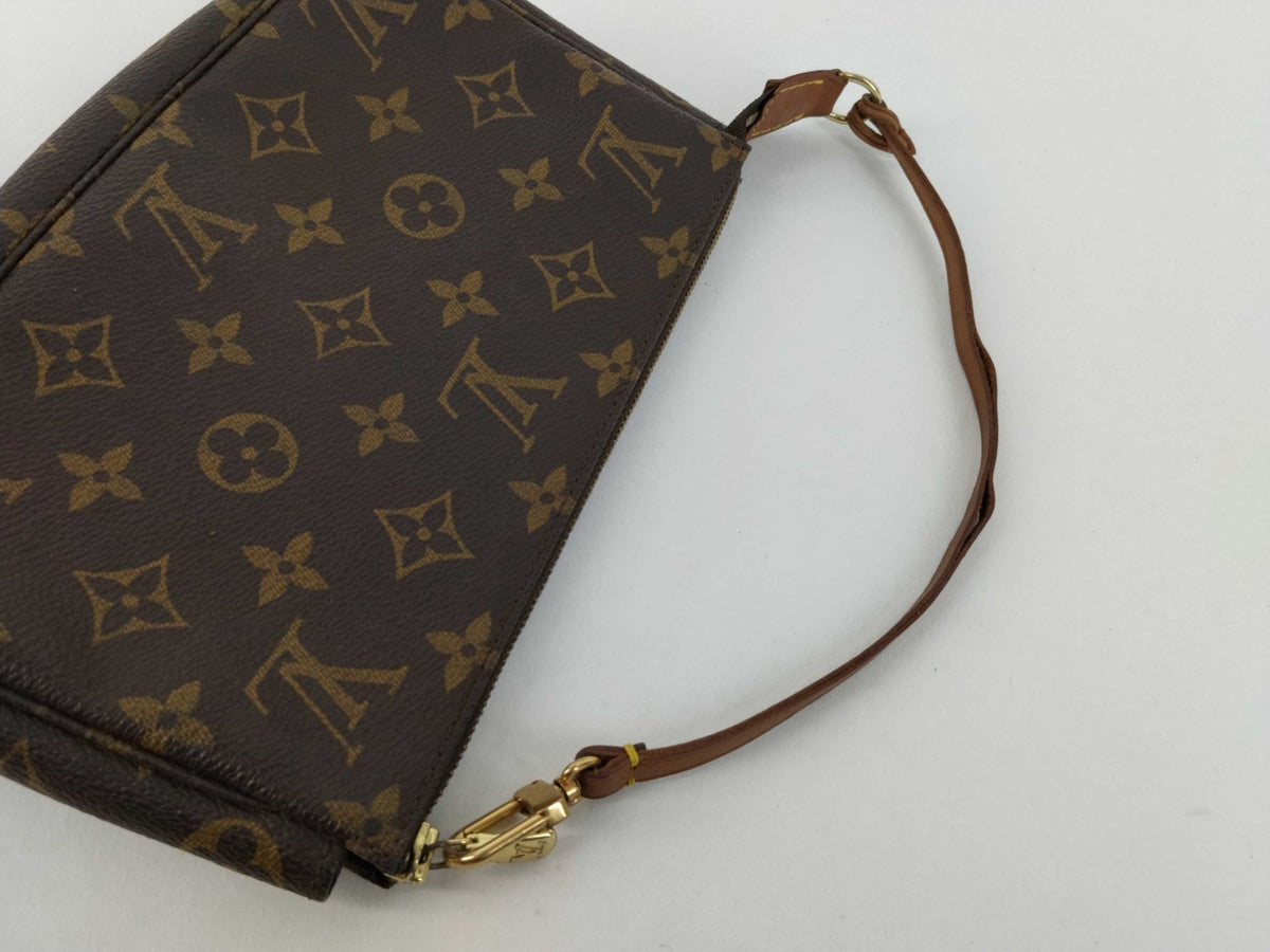 Louis Vuitton Pochette Randonnée - Etoilux