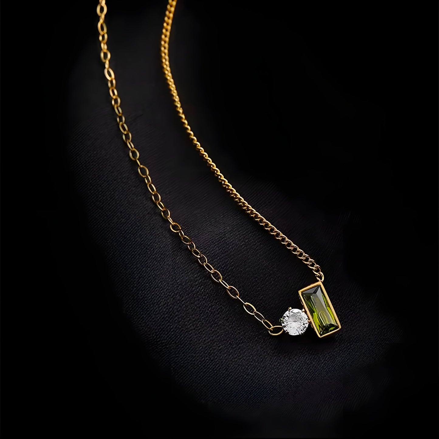 BEHI ILONA NECKLACE - Etoilux