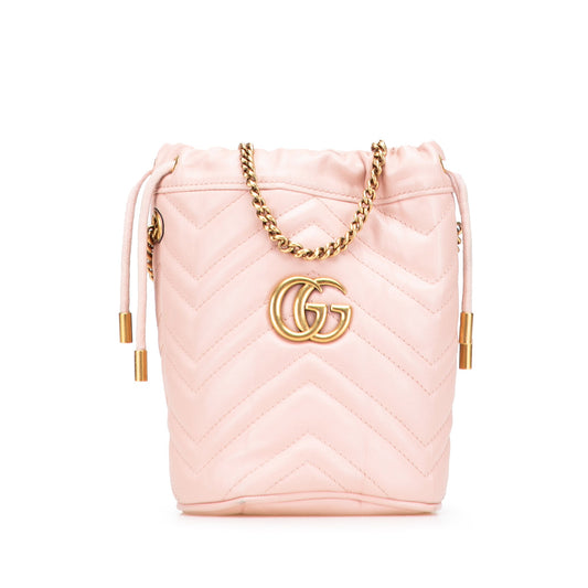 Gucci GG Marmont Mini Bucket Bag in pelle matelassé rosa cipria – 2016/2025