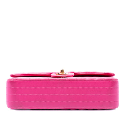 Chanel Timeless Classic Double Flap Medium Chevron Pelle d'Agnello Rosa Fucsia 2015–2016 – 25 cm