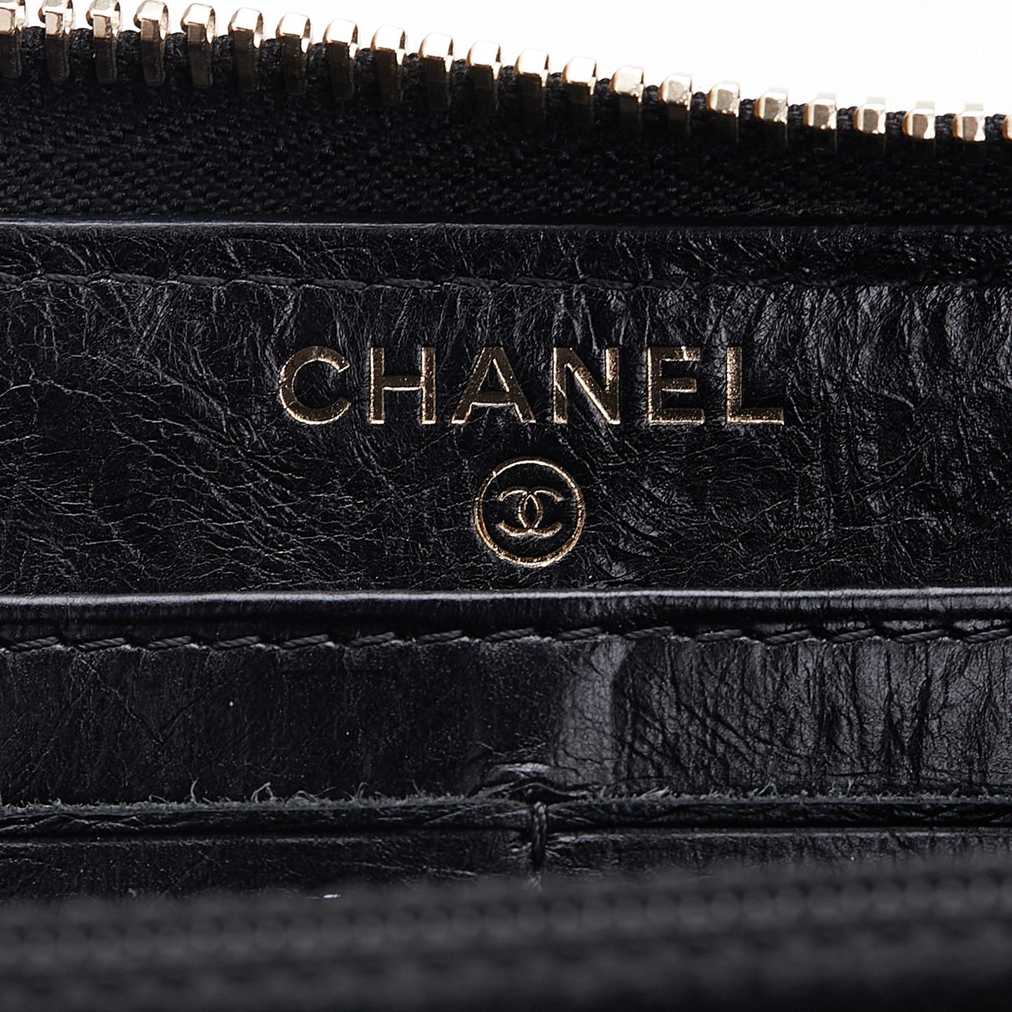 Chanel Reissue 2.55 Zip Around Wallet – Pelle di Vitello Invecchiata Trapuntata – Nero