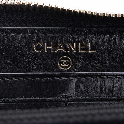 Chanel Reissue 2.55 Zip Around Wallet – Pelle di Vitello Invecchiata Trapuntata – Nero