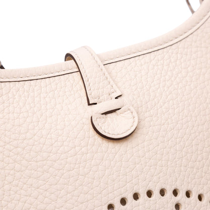 Hermès Evelyne TPM – Craie (2025) – Pelle Clemence
