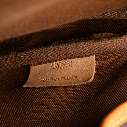 Louis Vuitton – Saumur 25 Monogram (1991) – AR0931