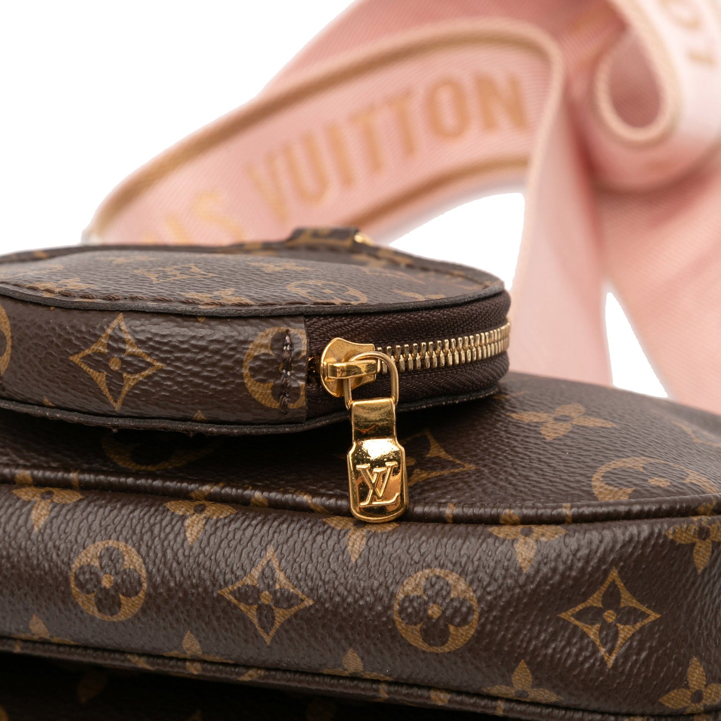 Louis Vuitton – Multi Pochette Accessoires Monogram Canvas (2020)