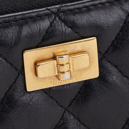 Chanel Reissue 2.55 Zip Around Wallet – Pelle di Vitello Invecchiata Trapuntata – Nero