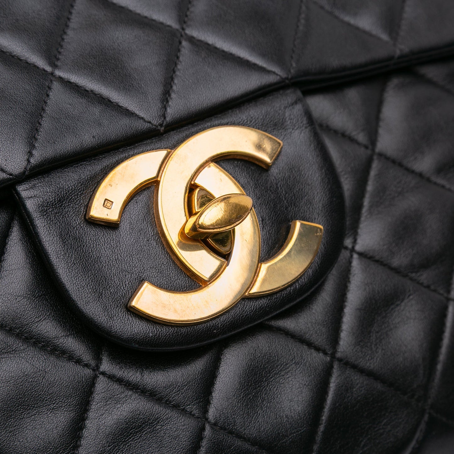 Chanel Maxi XL Single Flap in Pelle di Agnello – Nero (1994-1996)