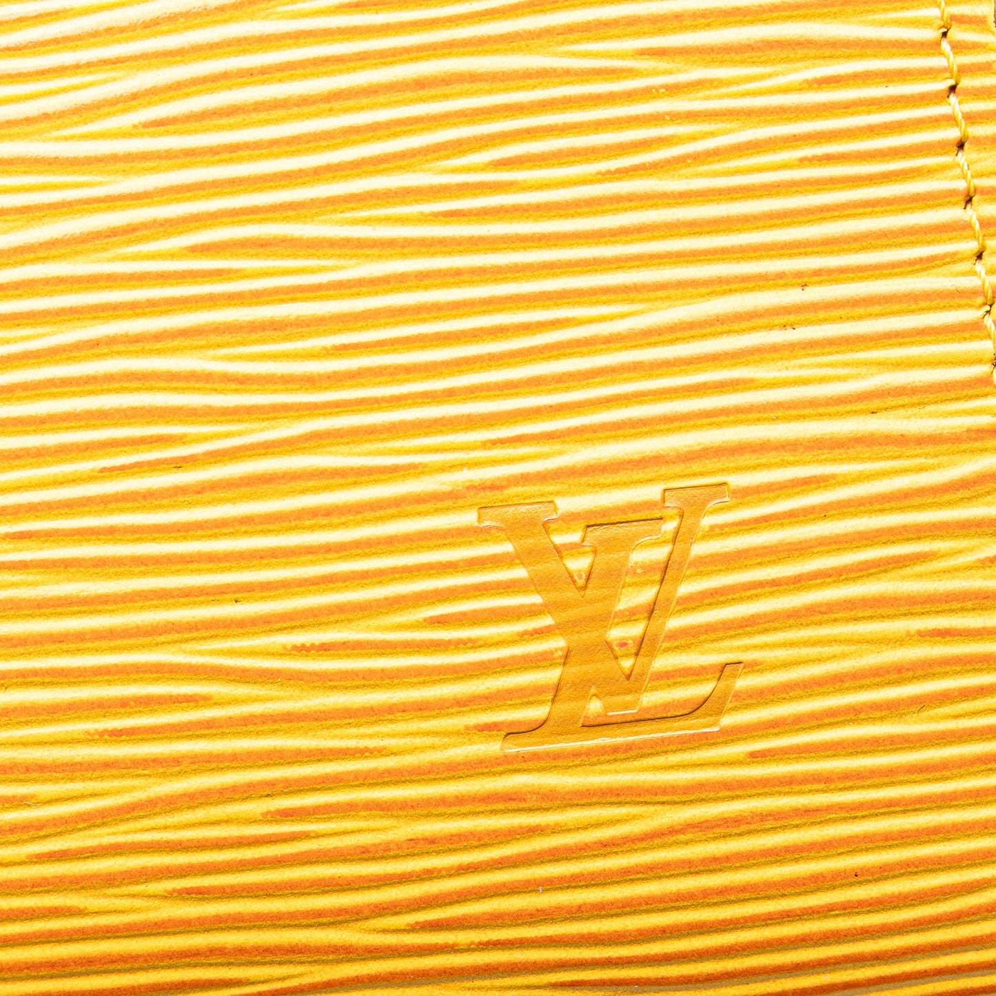 Louis Vuitton Pochette Accessoires Pelle Epi Giallo Tassil 1995 – Made in France