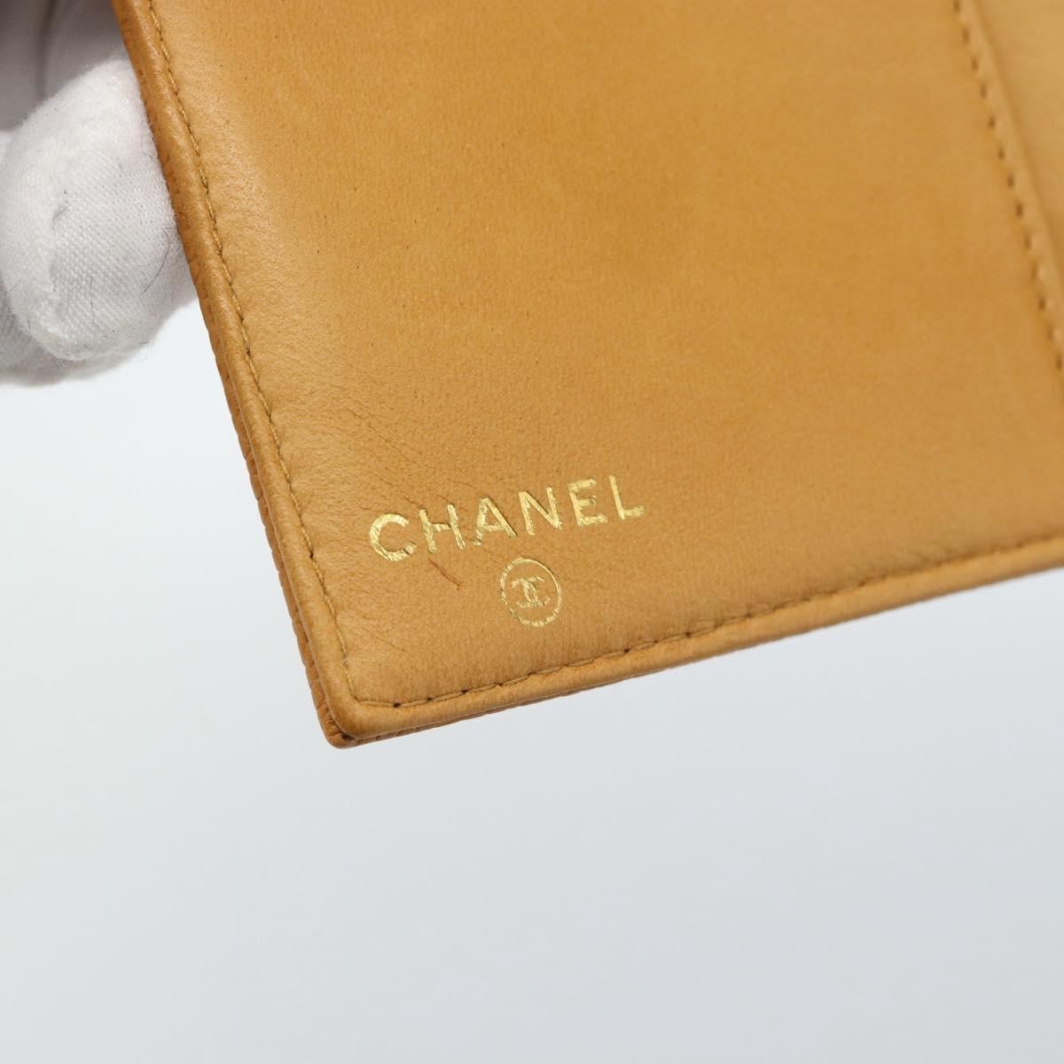Chanel Timeless CC Portafoglio Compatto Caviar Caramello 2003 – 12 cm
