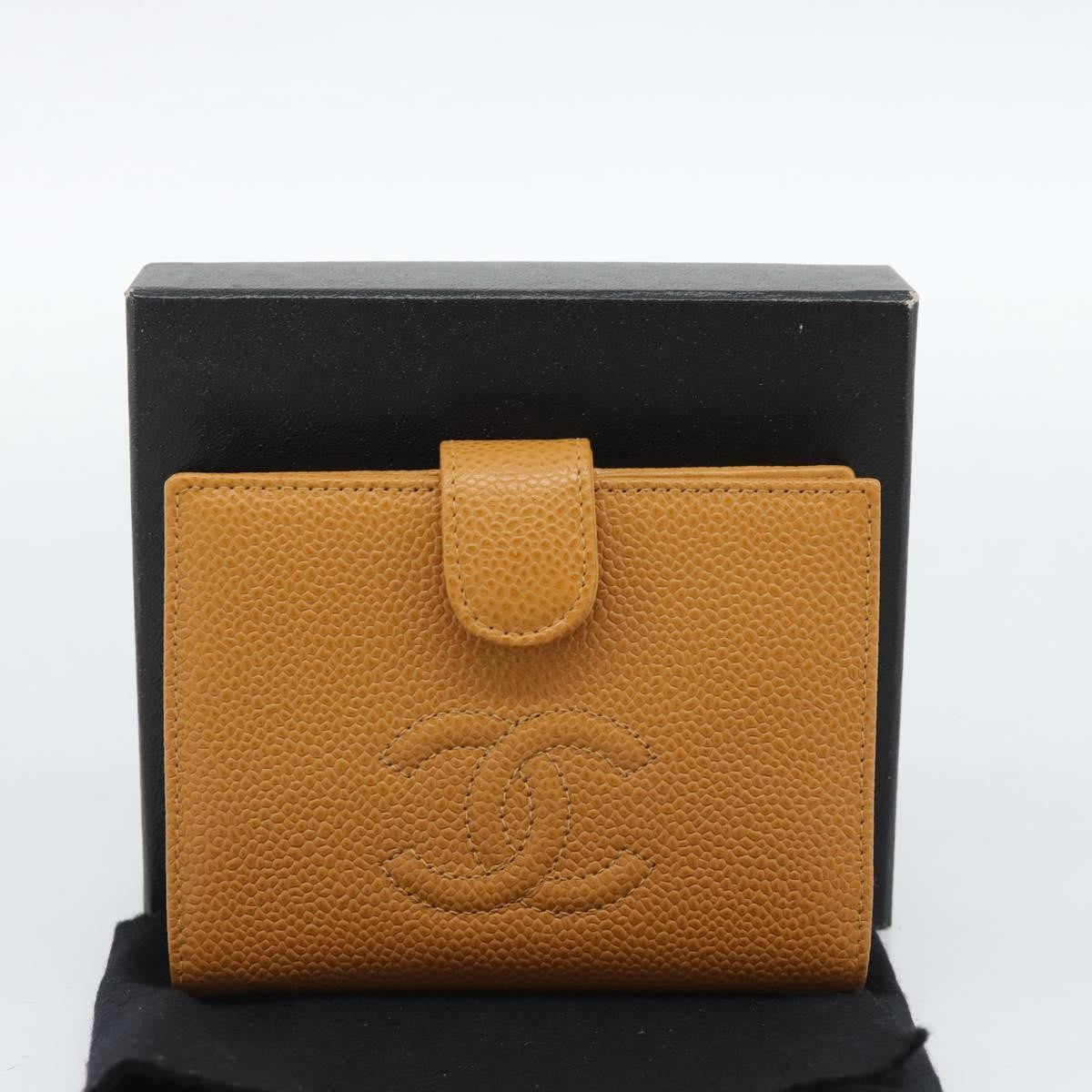 Chanel Timeless CC Portafoglio Compatto Caviar Caramello 2003 – 12 cm