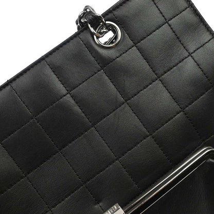 Chanel Chocolate Bar CC Tote Bag Pelle Agnello Nera Hardware Argento – 28 cm