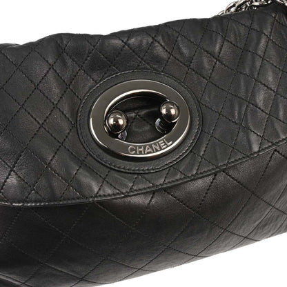 Chanel Luxe Ligne Quilted Flap Hobo Bag Pelle Agnello Nera Hardware Rutenio – 40 cm