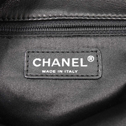 Chanel Luxe Ligne Quilted Flap Hobo Bag Pelle Agnello Nera Hardware Rutenio – 40 cm