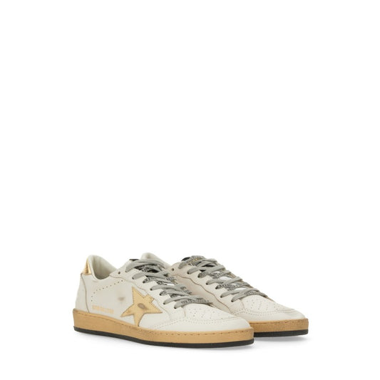Golden Goose – Ball Star Sneaker in Pelle Bianca con Stella Oro – Donna – FW25