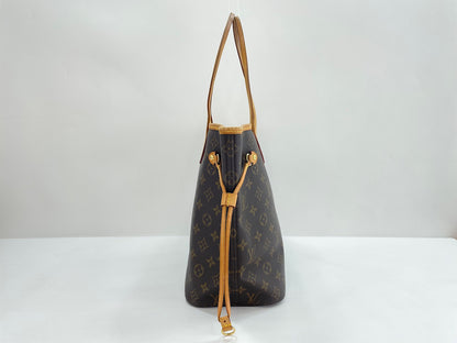 Louis Vuitton	Neverfull