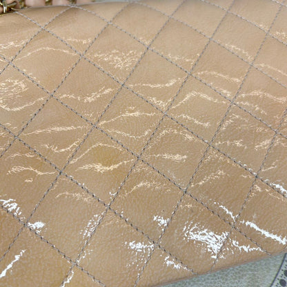 Chanel Classic Flap 21 – Vernice Rosa Cipria – Hardware Oro – Serie 21