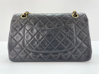 Chanel Matelassé Flap con catena