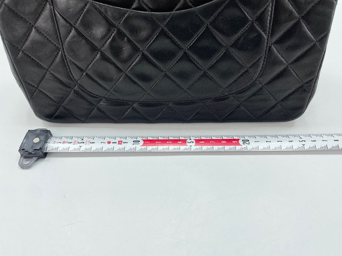 Chanel Matelassé Flap con catena
