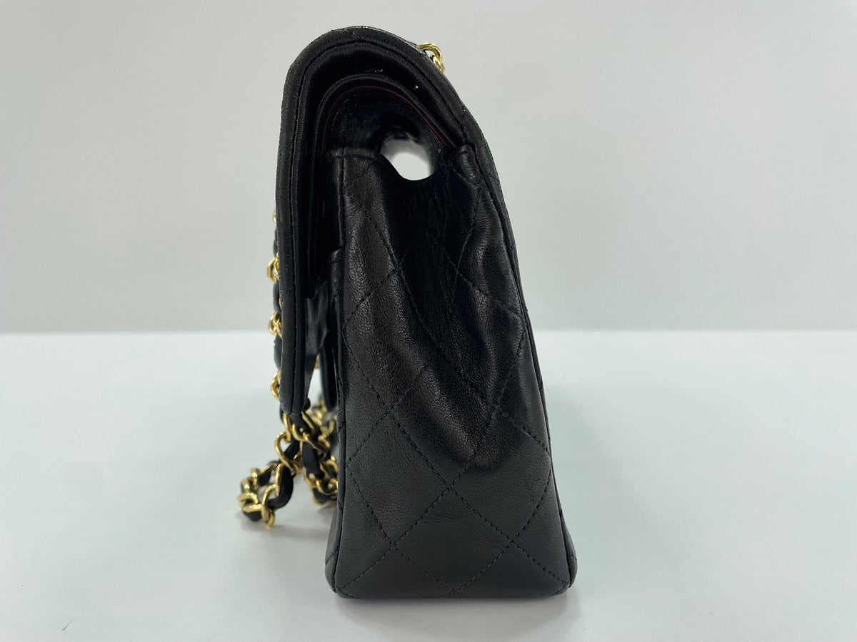 Chanel Matelassé Flap con catena