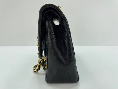 Chanel Matelassé Flap con catena