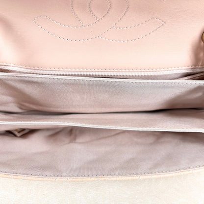 Chanel Classic Flap 21 – Vernice Rosa Cipria – Hardware Oro – Serie 21