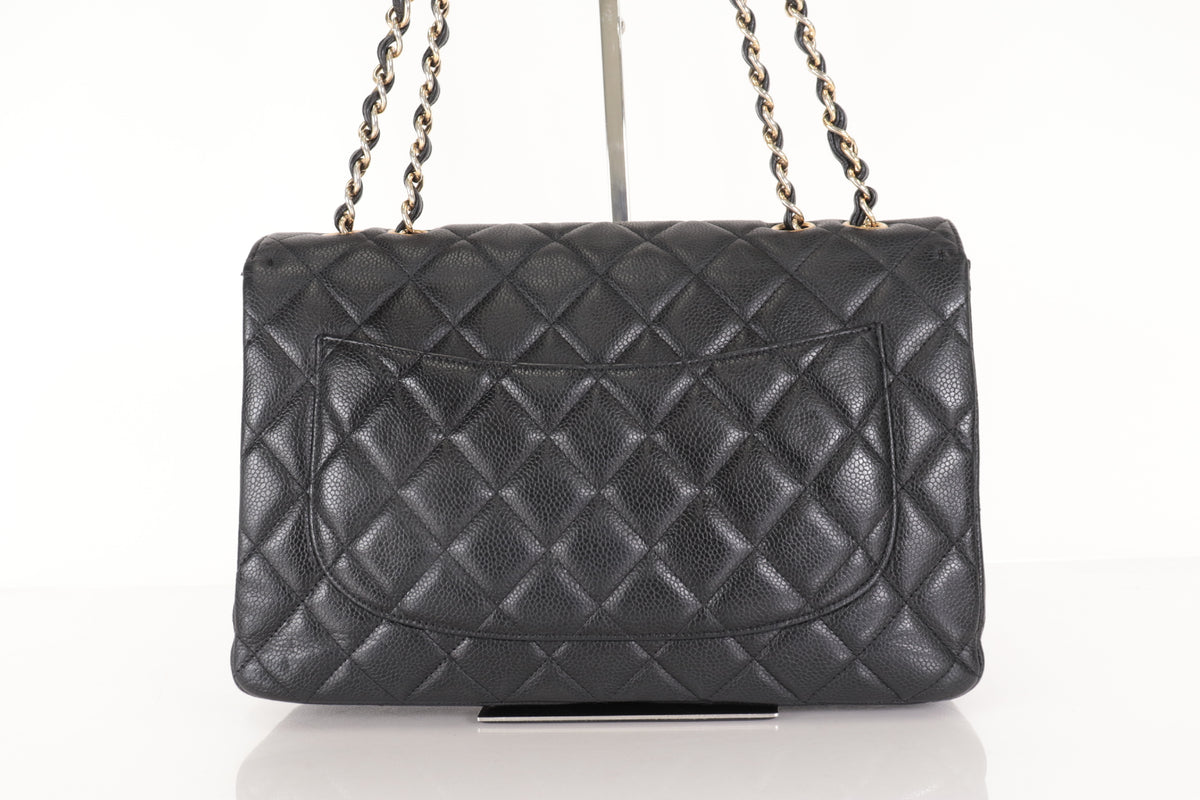Chanel Matelassé con catena – Caviar, serie 21